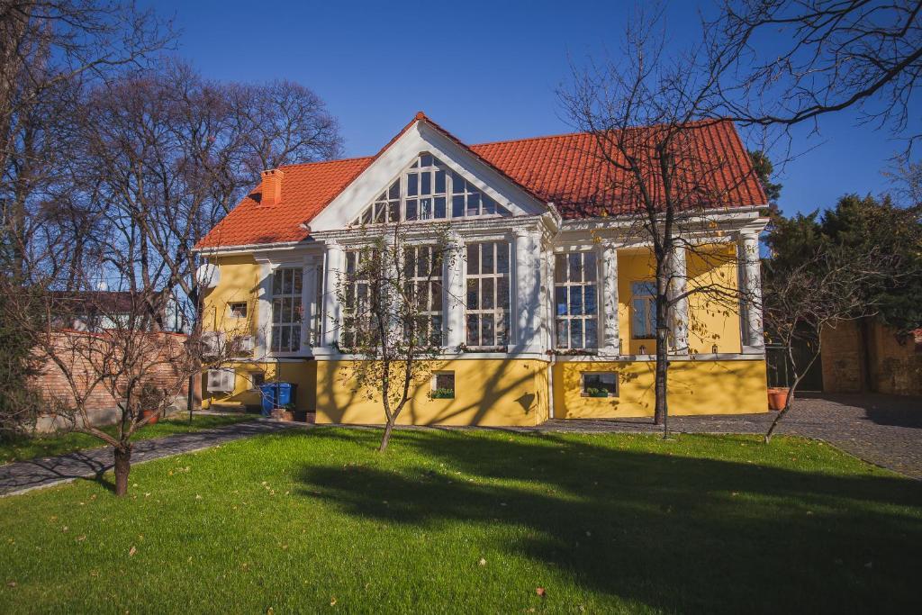 Boutique Hotel Villa P Użhorod Zewnętrze zdjęcie